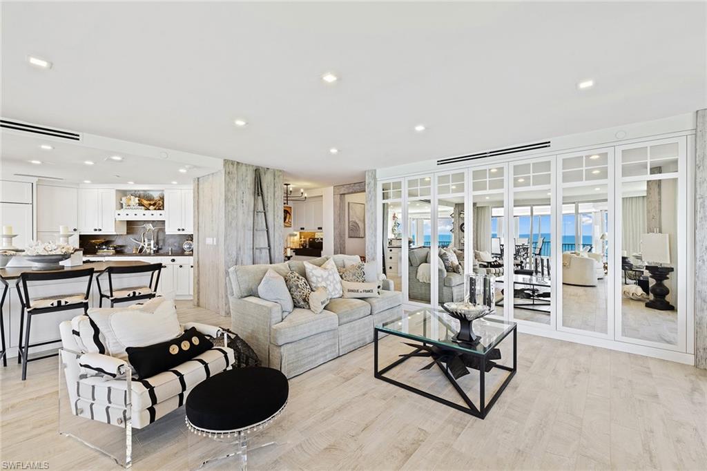 CONTESSA AT BAY COLONY - Residential