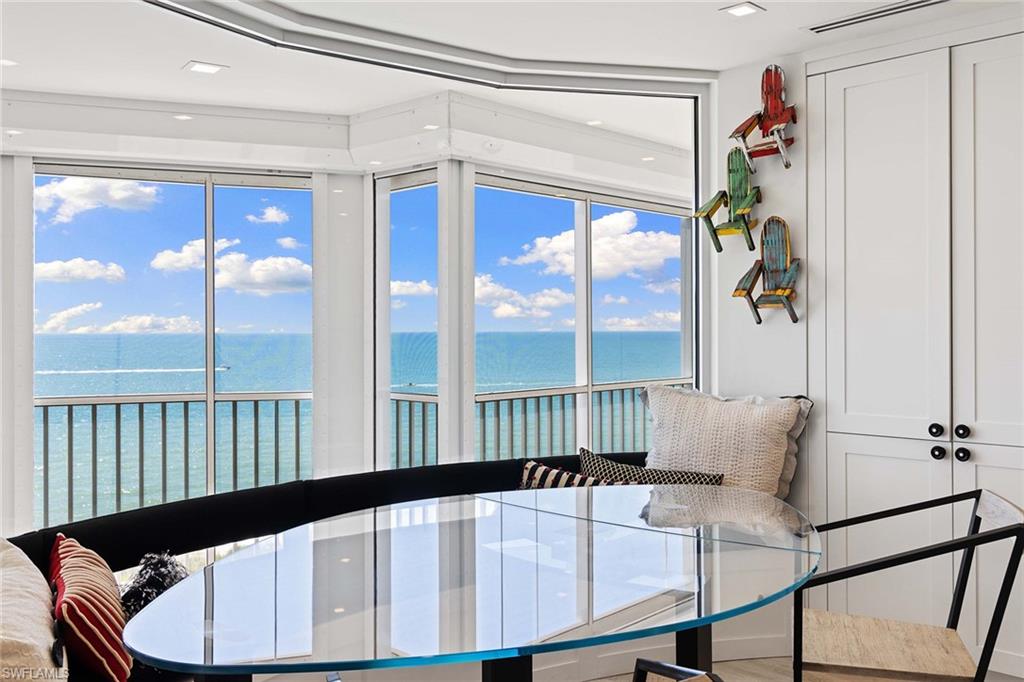 CONTESSA AT BAY COLONY - Residential