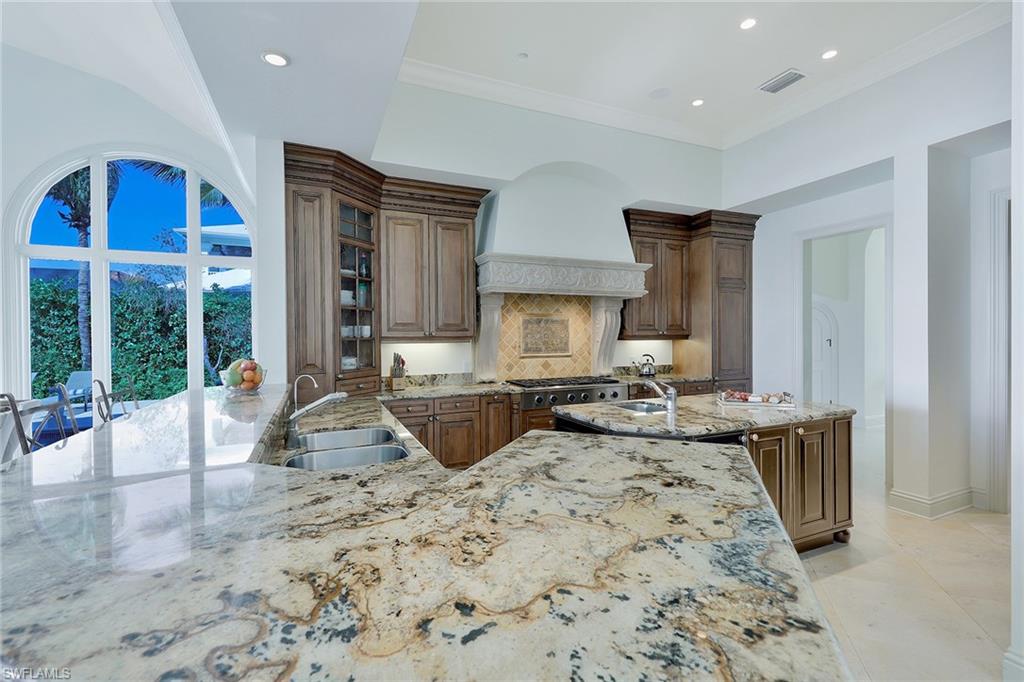 ROYAL HARBOR - Residential