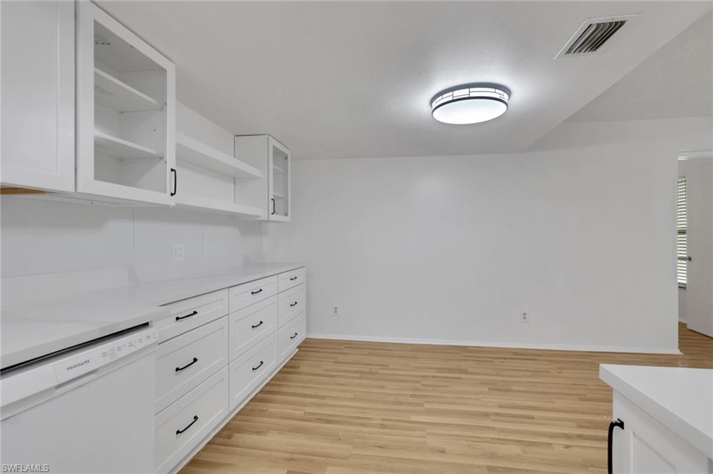 LAKEWOOD - Residential Lease