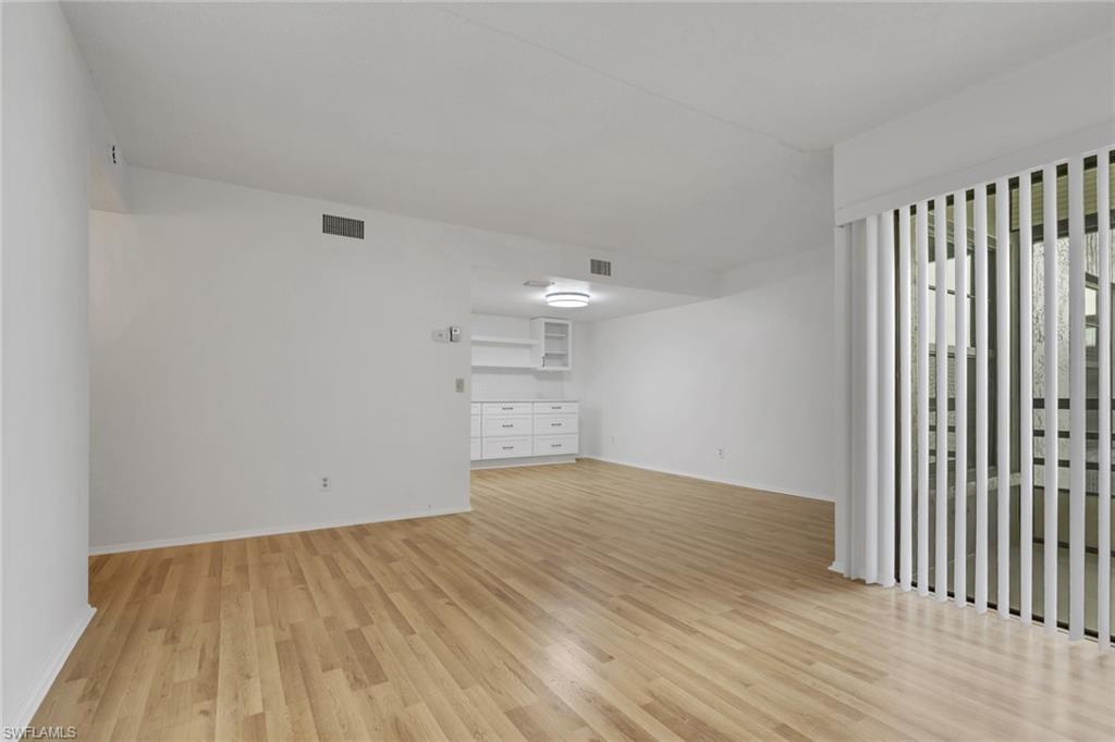 LAKEWOOD - Residential Lease