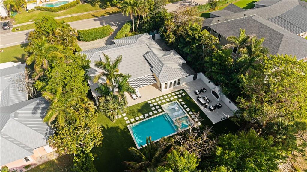 MOORINGS - Residential