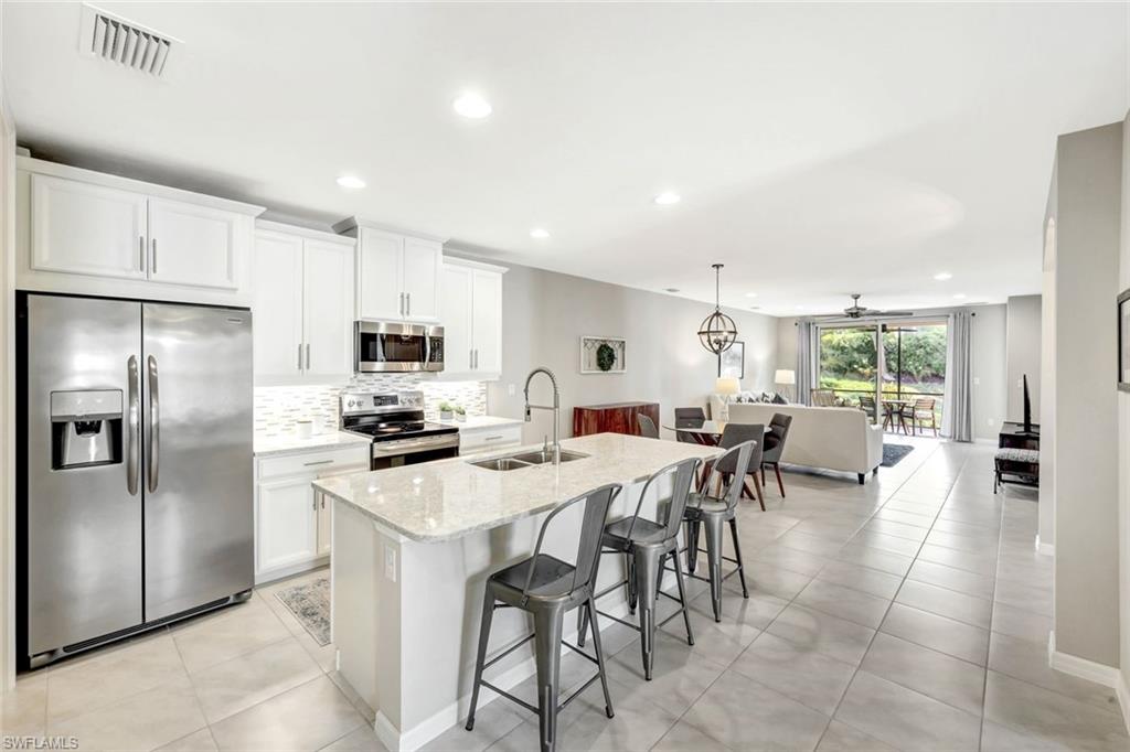 CORAL HARBOR - Residential