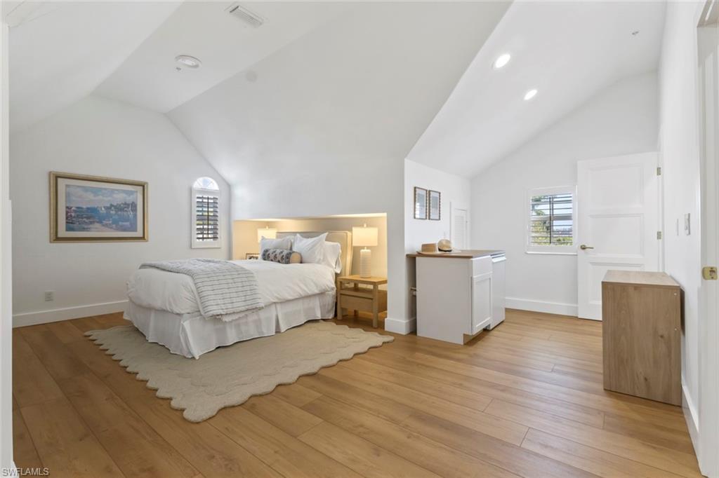 MARA VILLA - Residential