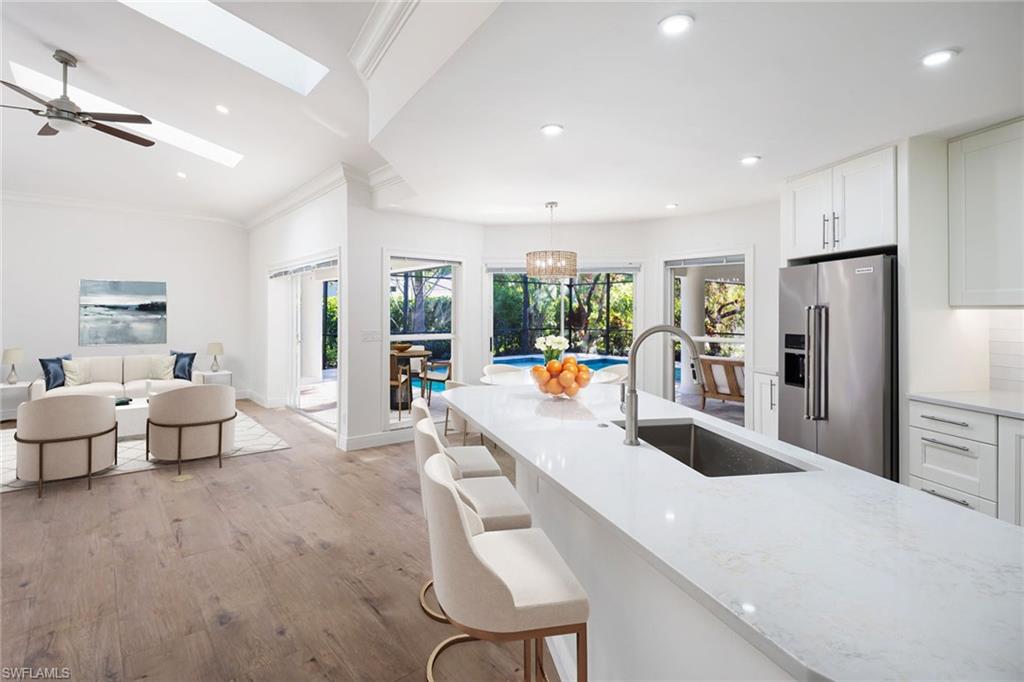 MONTEREY - Residential