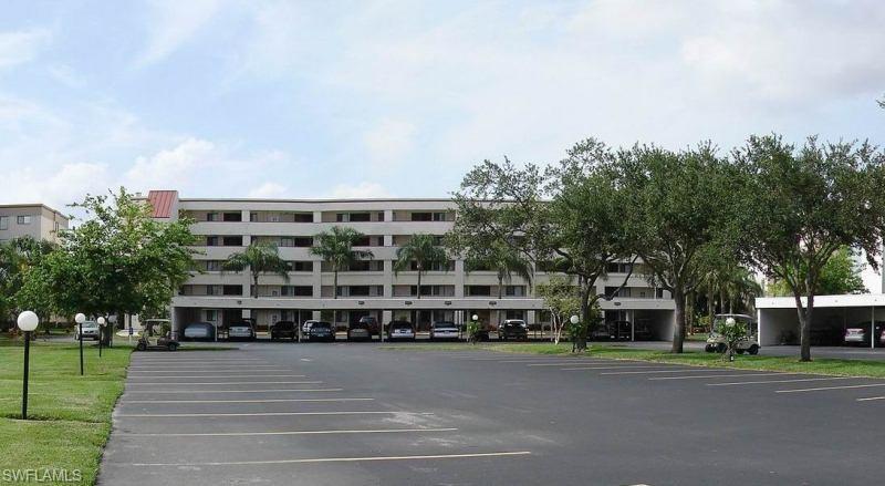 SEVEN LAKES - Residential