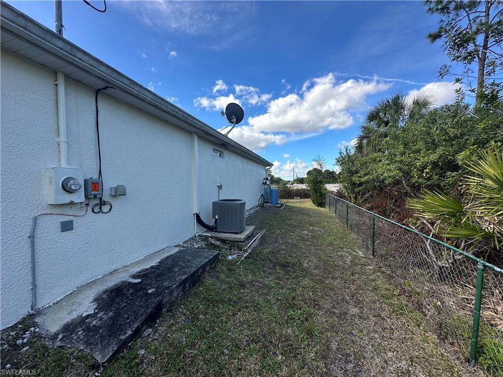 LEHIGH ACRES - Residential