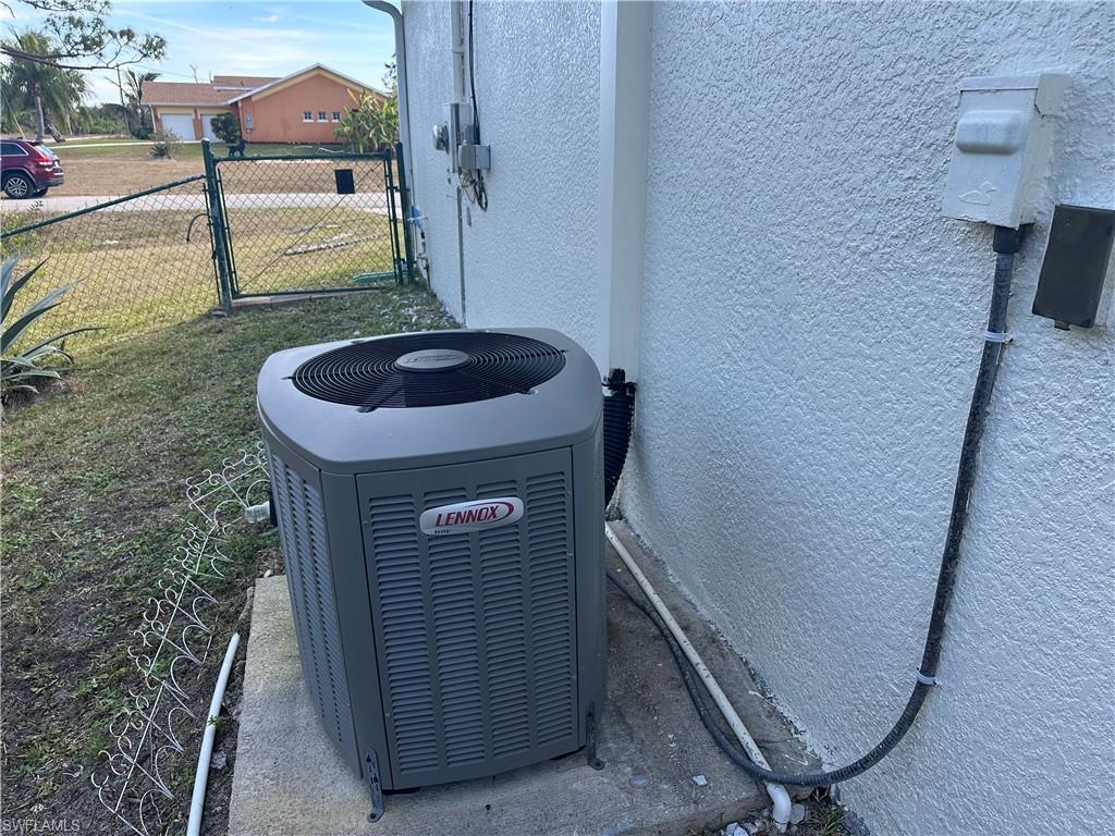 LEHIGH ACRES - Residential