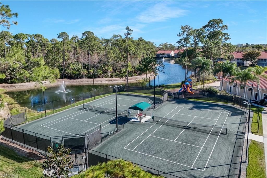 CARLTON LAKES - Residential