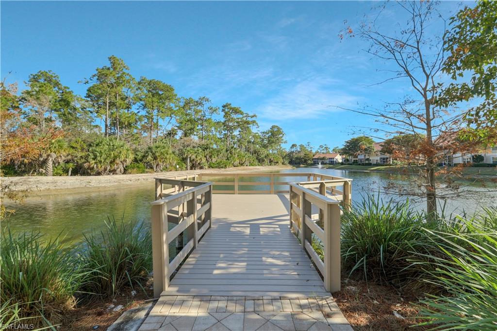 CARLTON LAKES - Residential