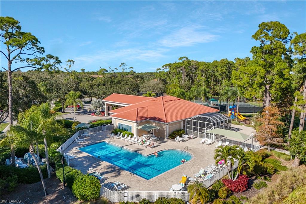 CARLTON LAKES - Residential