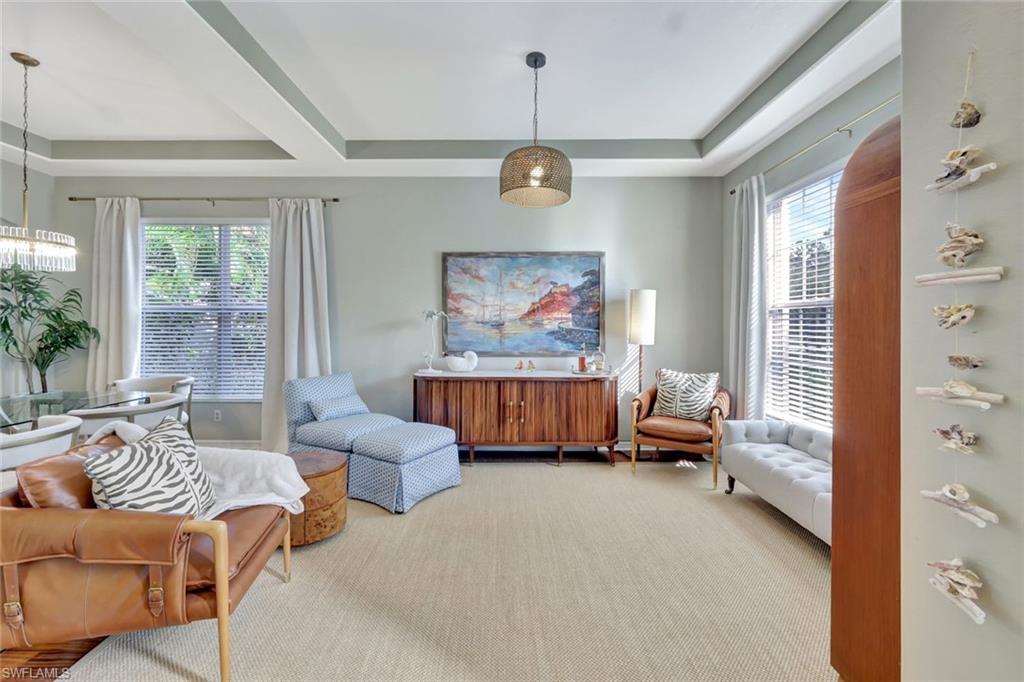 CARLTON LAKES - Residential