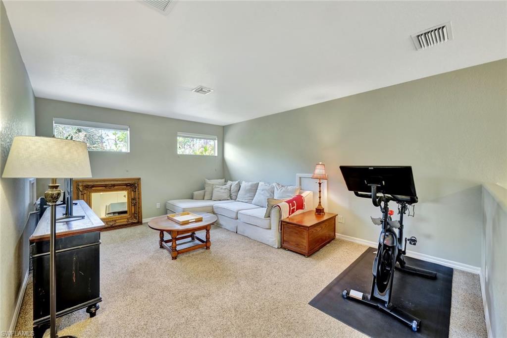 CARLTON LAKES - Residential