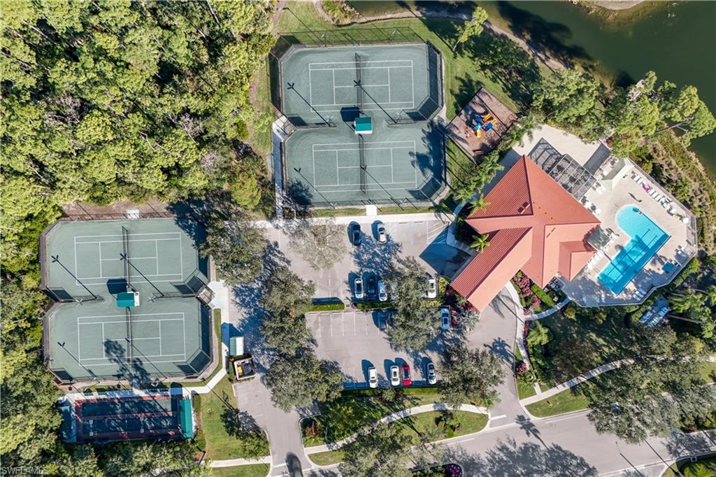 CARLTON LAKES - Residential