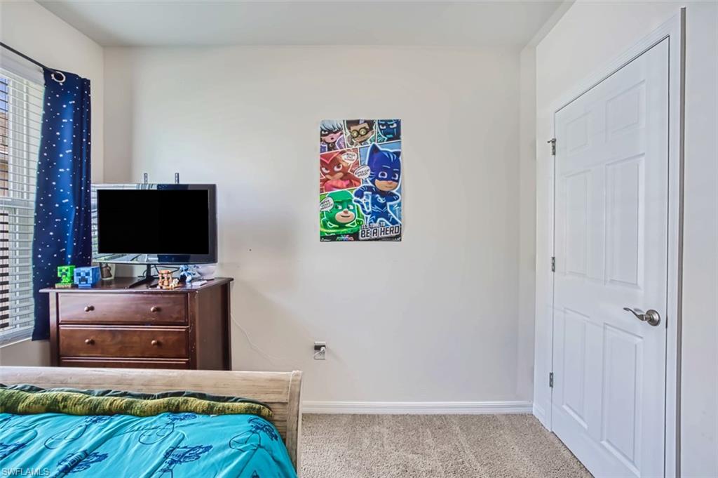 ENTRADA - Residential