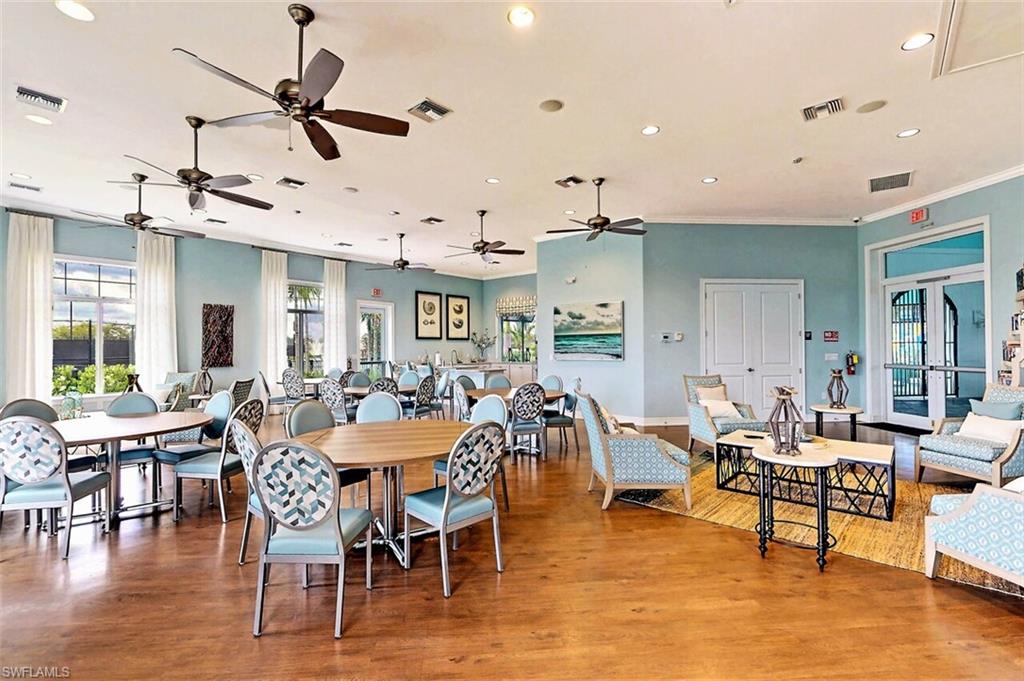 ENTRADA - Residential