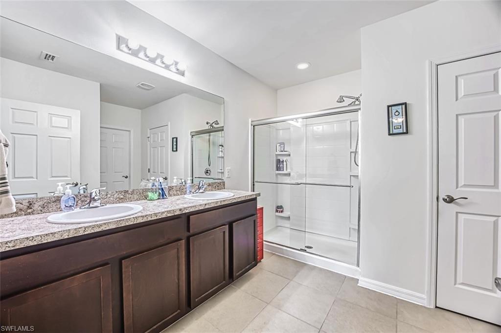 ENTRADA - Residential