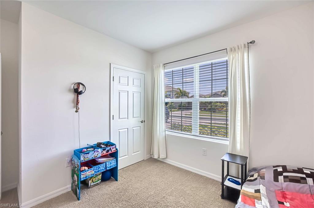 ENTRADA - Residential