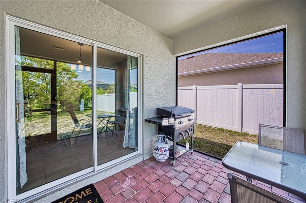 ENTRADA - Residential