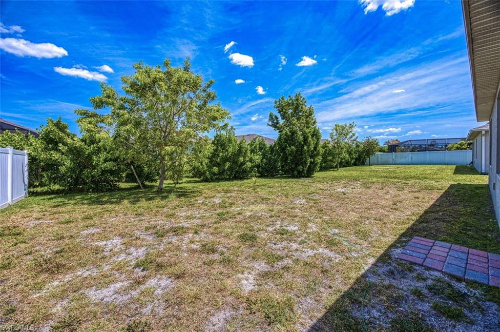 ENTRADA - Residential