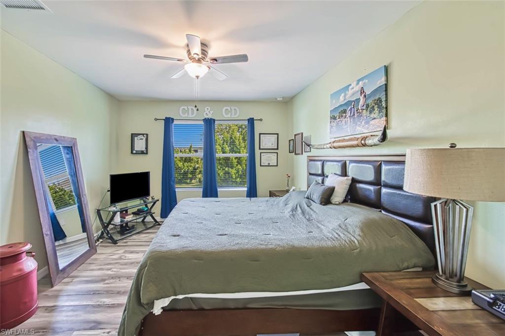 ENTRADA - Residential