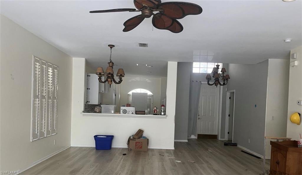 COLONIAL OAKS - Residential