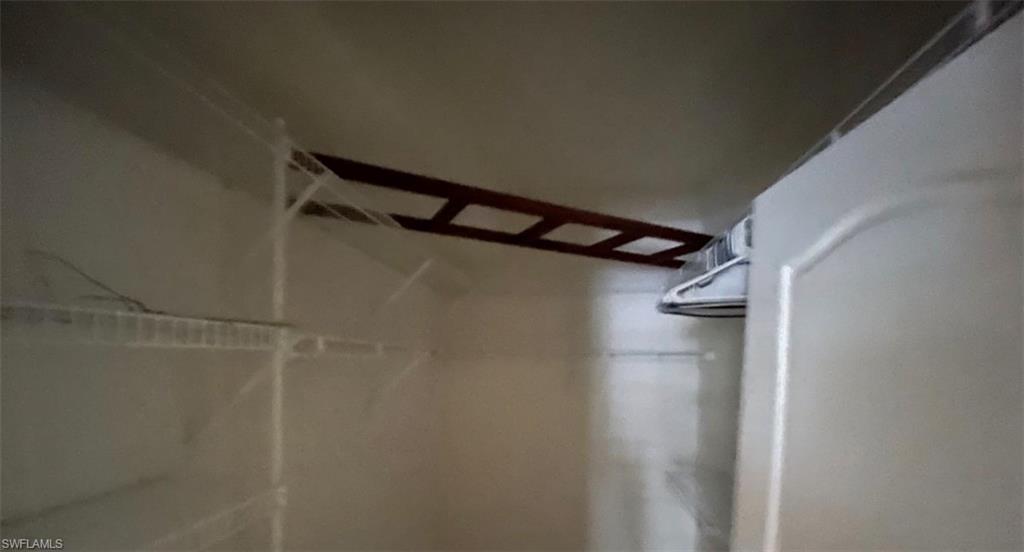 COLONIAL OAKS - Residential