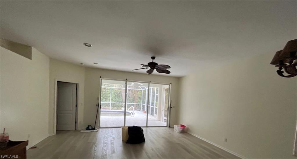 COLONIAL OAKS - Residential