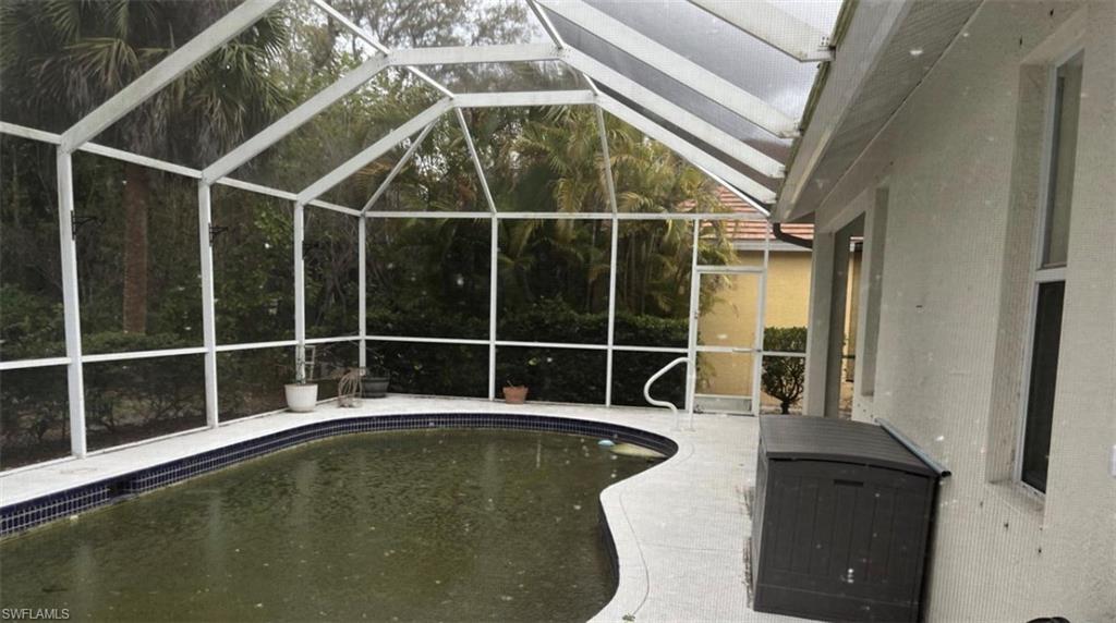 COLONIAL OAKS - Residential