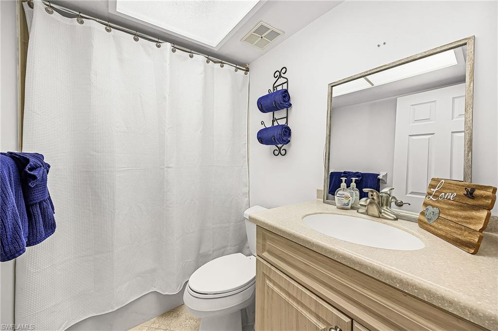 HARBOUR POINTE CONDO - Residential