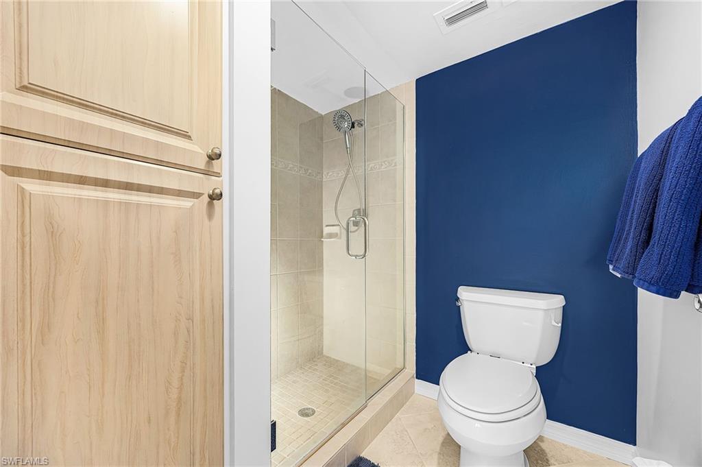 HARBOUR POINTE CONDO - Residential