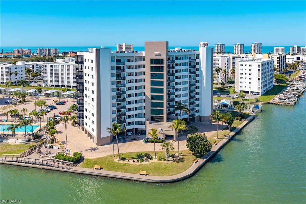 HARBOUR POINTE CONDO - Residential