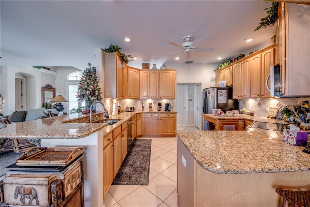 CAPE HARBOUR - Residential