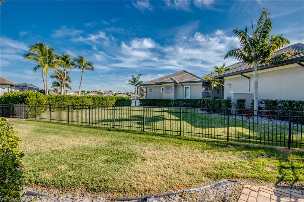 CAPE HARBOUR - Residential