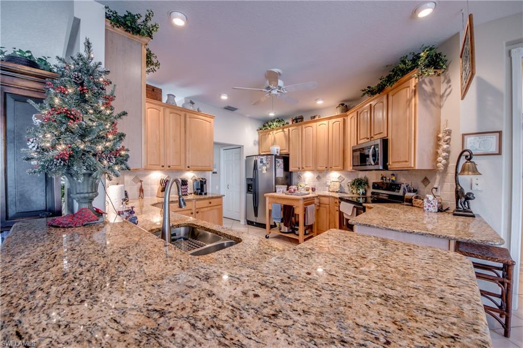 CAPE HARBOUR - Residential