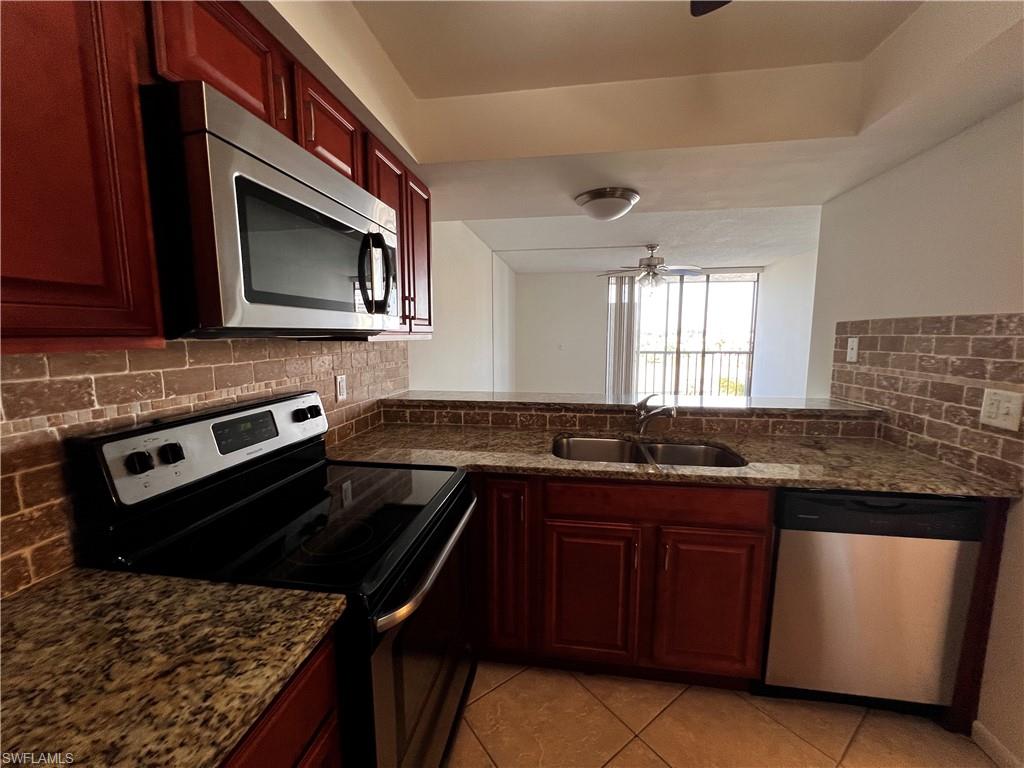 SCHOONER BAY COLUMBIA - Residential Lease