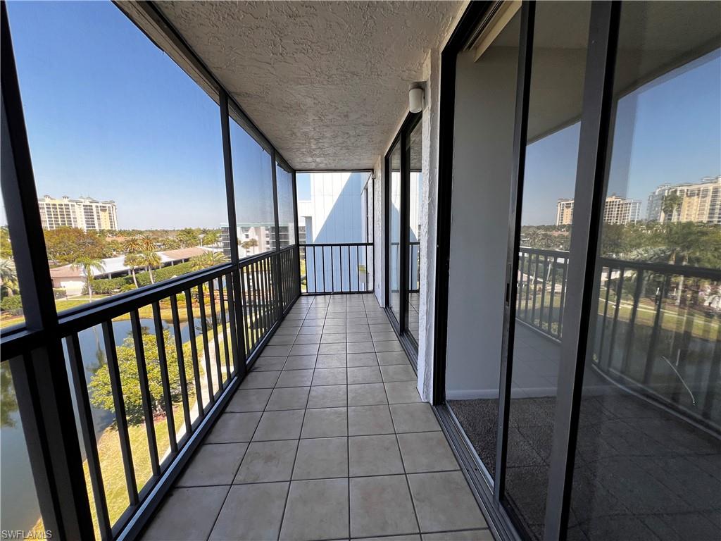 SCHOONER BAY COLUMBIA - Residential Lease