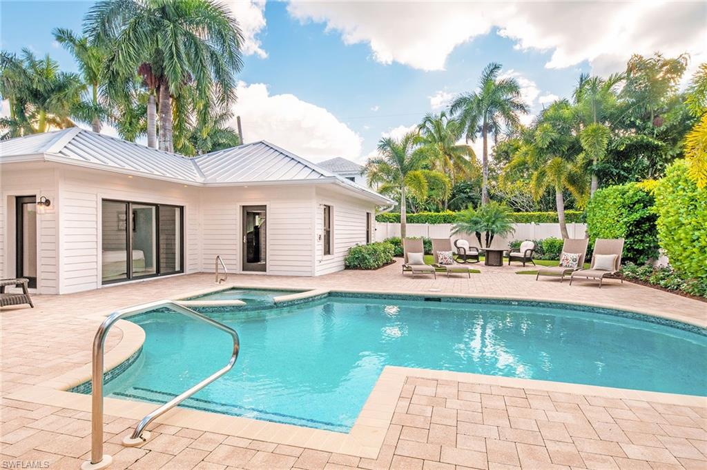 OLDE NAPLES - Residential