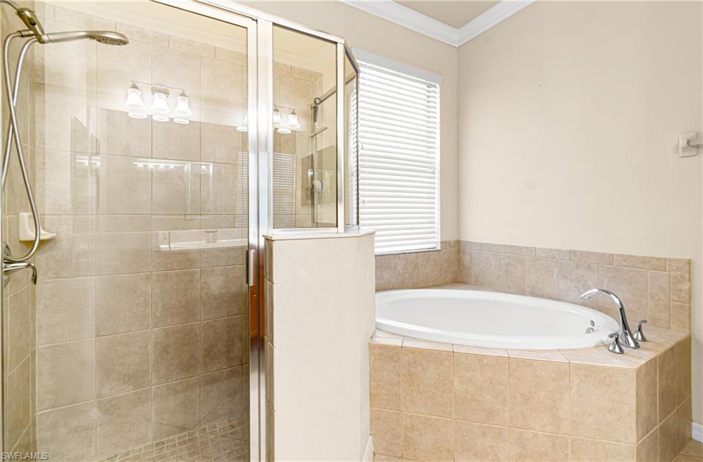 REFLECTION ISLES - Residential