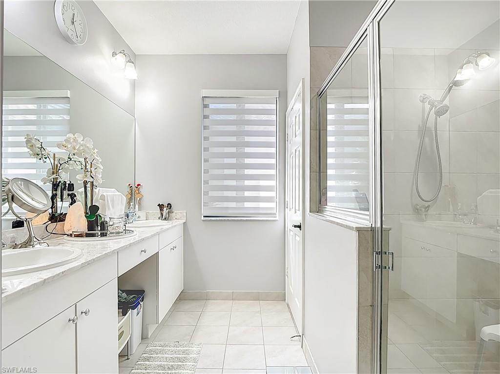 MAPLE RIDGE - Residential