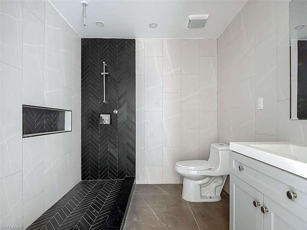 WEST ROCKS - Residential