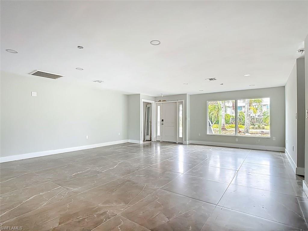 WEST ROCKS - Residential