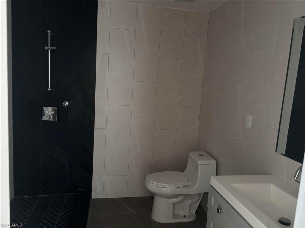 WEST ROCKS - Residential