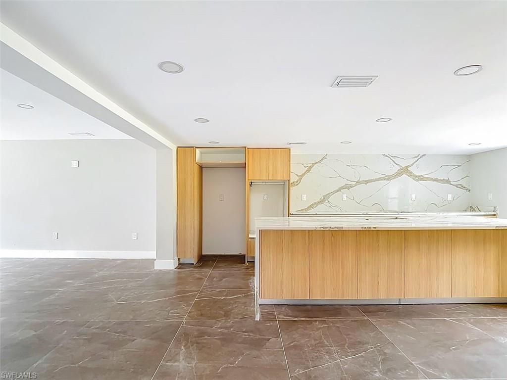 WEST ROCKS - Residential