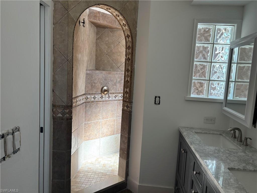 WEST ROCKS - Residential