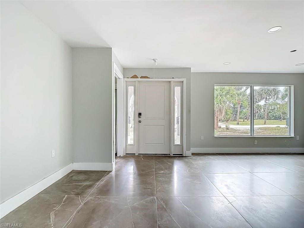 WEST ROCKS - Residential