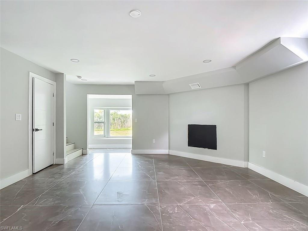 WEST ROCKS - Residential