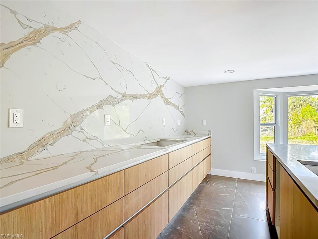 WEST ROCKS - Residential