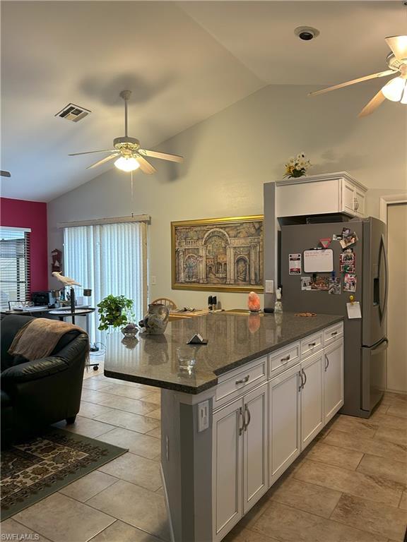 FOXMOOR LAKES - Residential Lease