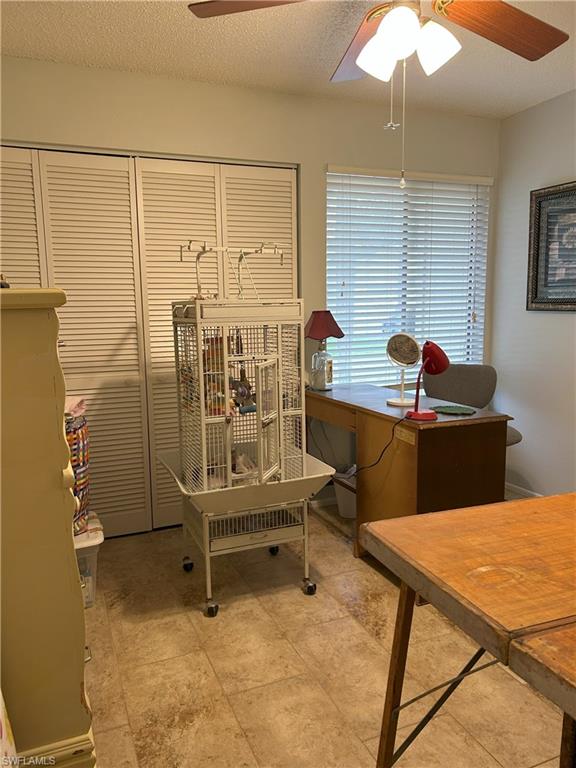 FOXMOOR LAKES - Residential Lease